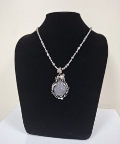 Медальон "Ирис на лунна светлина"   G636